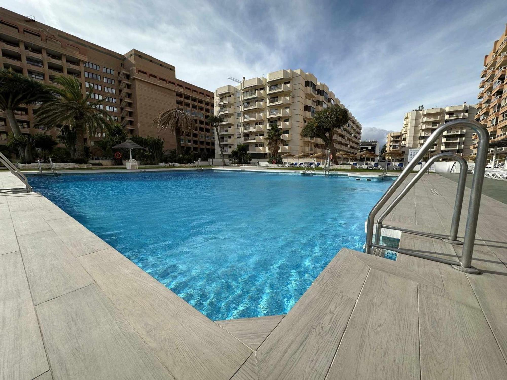 Estudio Pyr Privado Frente Al Puerto De Fuengirola Buitenkant foto