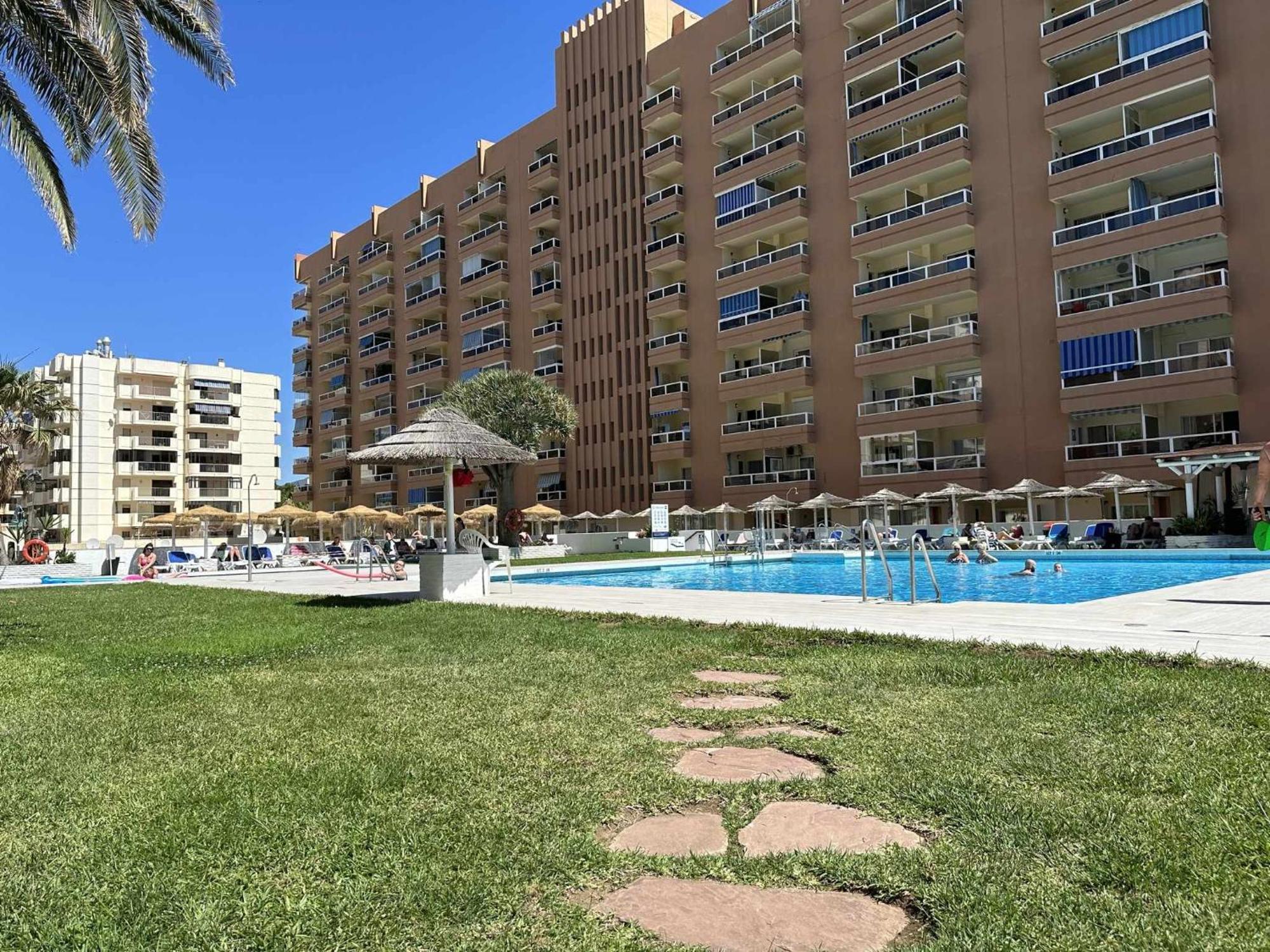 Estudio Pyr Privado Frente Al Puerto De Fuengirola Buitenkant foto