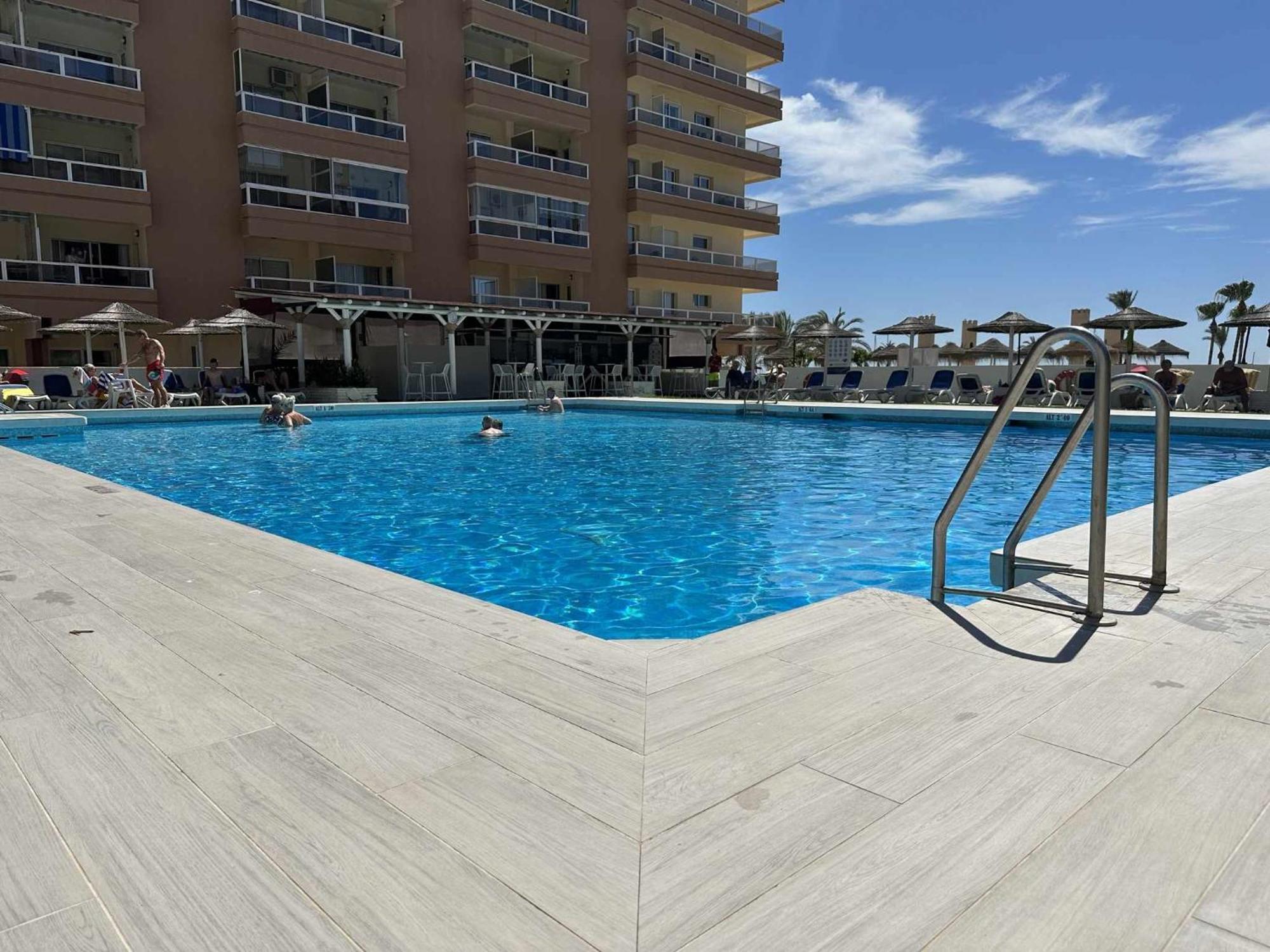 Estudio Pyr Privado Frente Al Puerto De Fuengirola Buitenkant foto